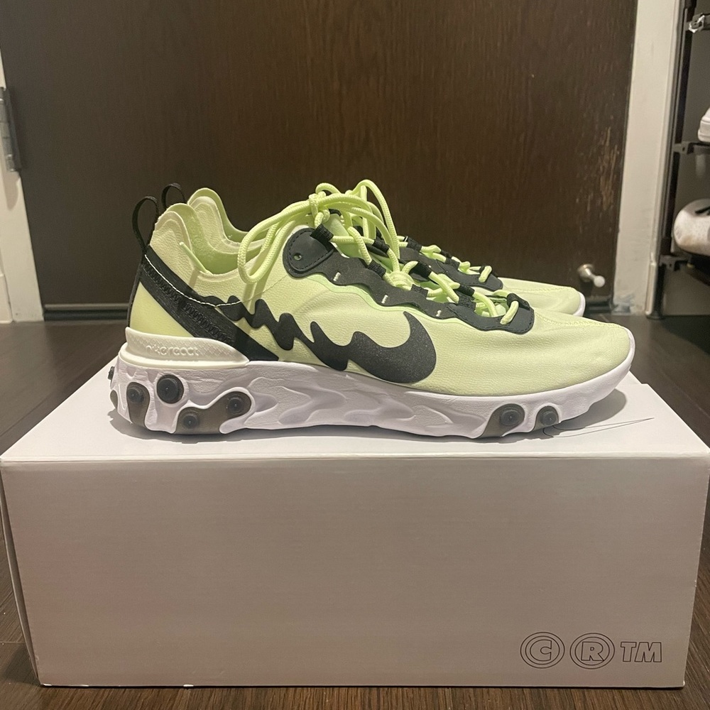 Brand new Nike Reacts Element 55 Spaced Out. Box included.
